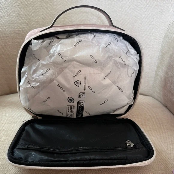 GUESS Blush Pink Logo Cosmetic Case - Picture 8 of 9